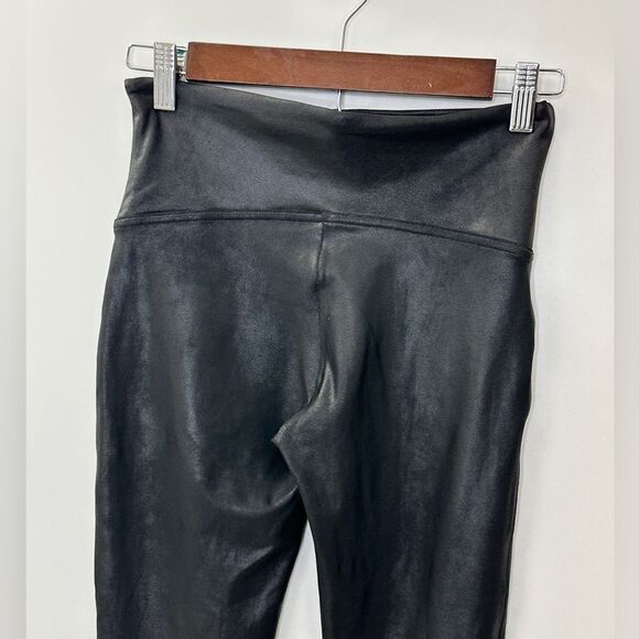 Spanx Faux Leather Black Legging 2437 Shapewear Size Medium - Picture 9 of 12
